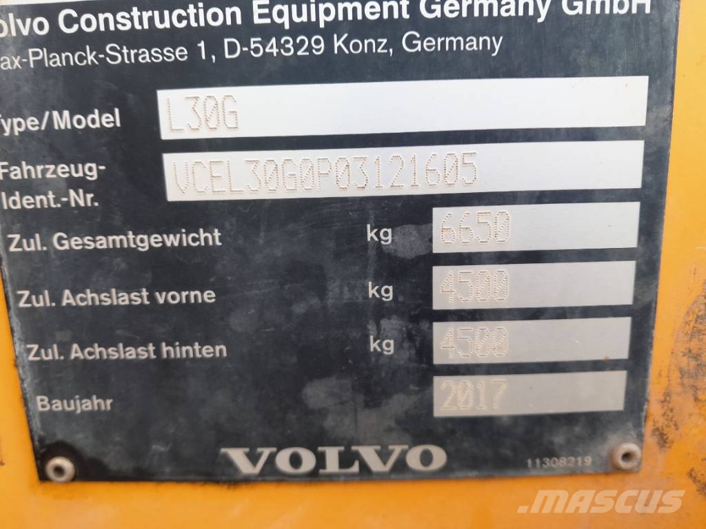 Volvo L 30 G لوادر بعجل