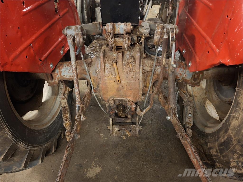 Massey Ferguson 135 Traktoriai