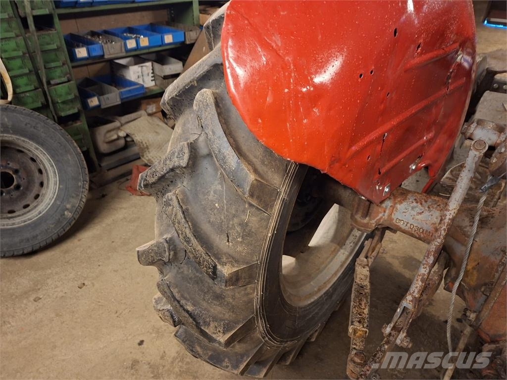 Massey Ferguson 135 Traktoriai