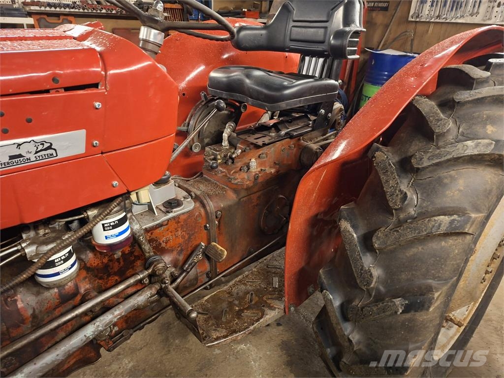 Massey Ferguson 135 Traktoriai