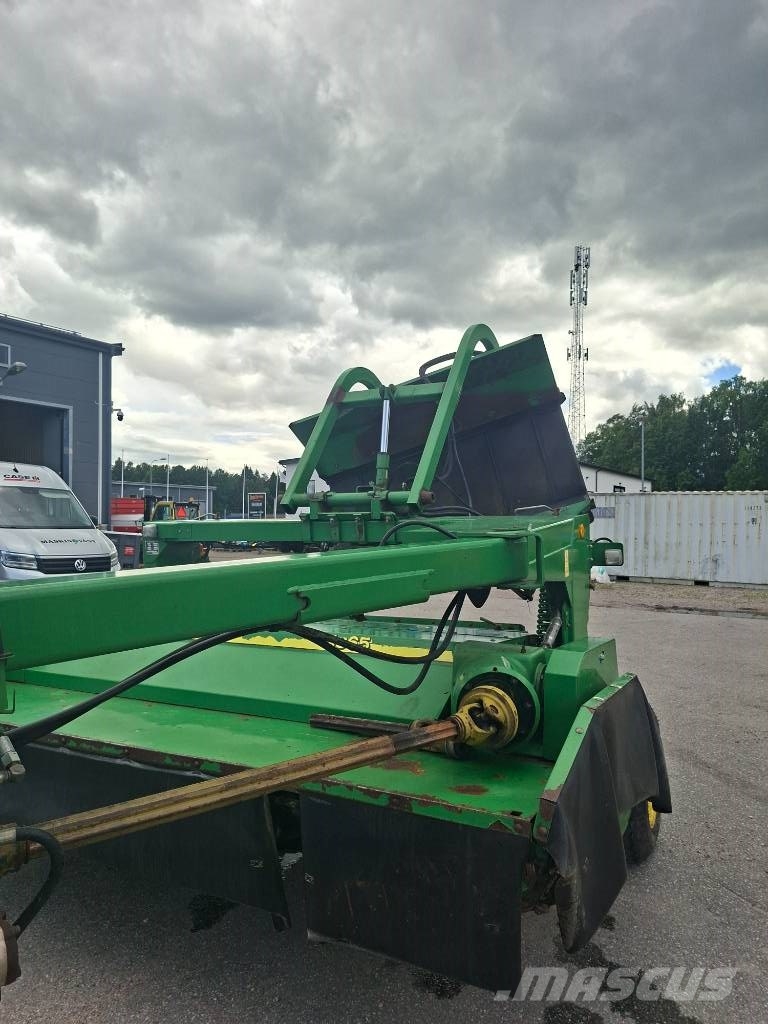 John Deere 1365 Косилки-формувачі