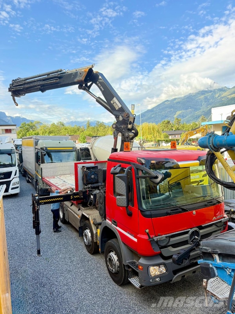 Hiab 322 EP-5 Hipro, Abroll, Pritsche Truck mounted cranes