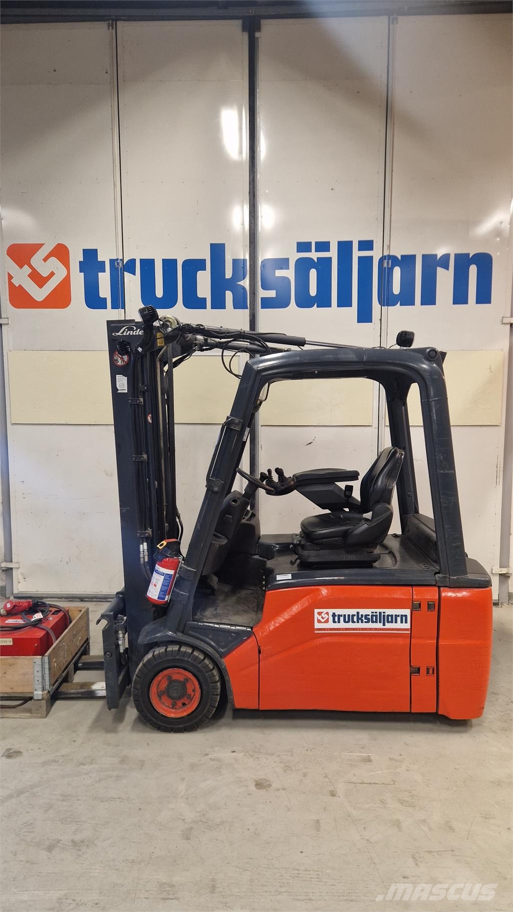Linde E18L -01 Electric forklifts