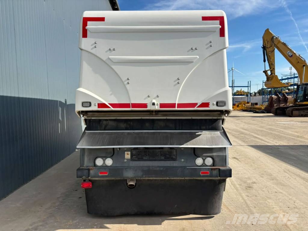 Johnston CX401 - 80 km/h - Sweeper Cadde süpürücüler