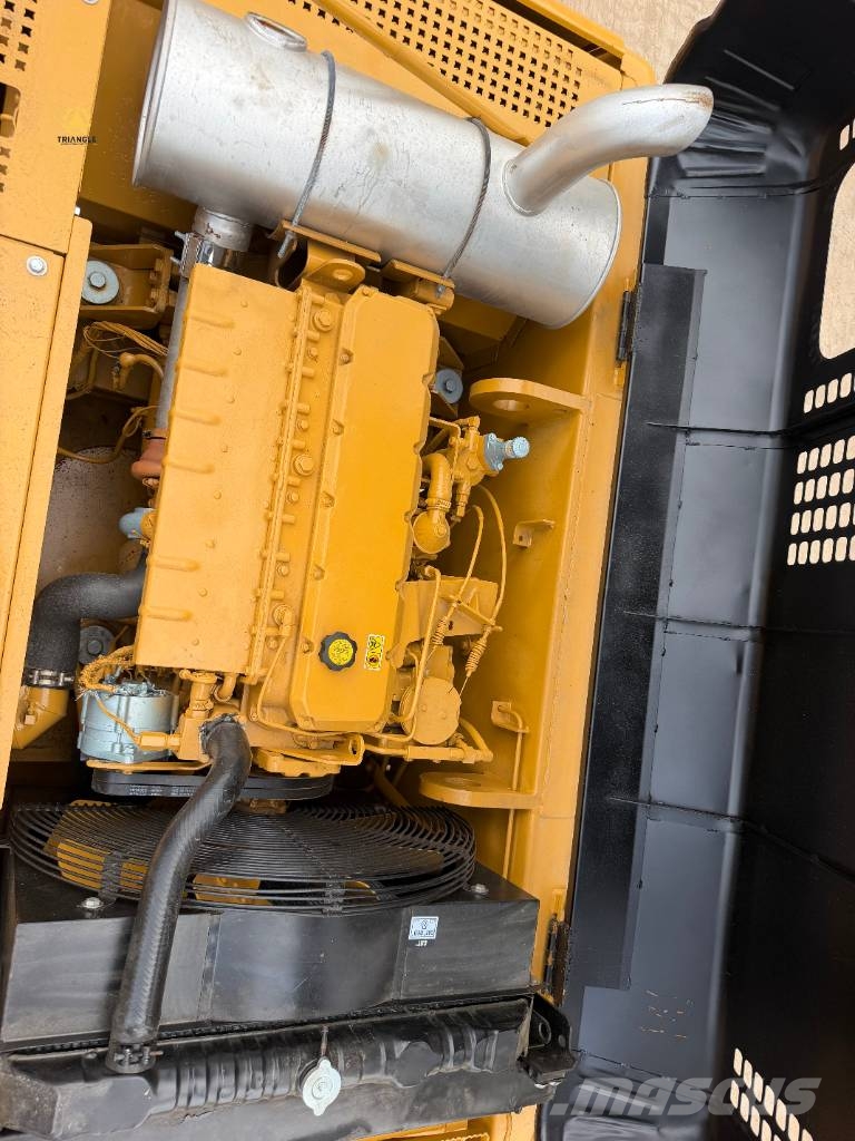 CAT 325 B L Kāpurķēžu ekskavatori
