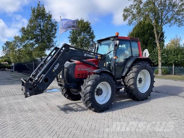 Valtra Valmet 6550 hitech met voorlader 拖拉机/农用车