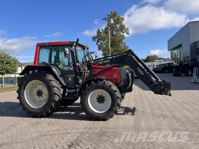 Valtra Valmet 6550 hitech met voorlader 拖拉机/农用车
