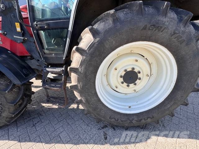 Valtra Valmet 6550 hitech met voorlader 拖拉机/农用车