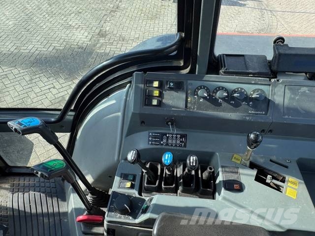 Valtra Valmet 6550 hitech met voorlader 拖拉机/农用车