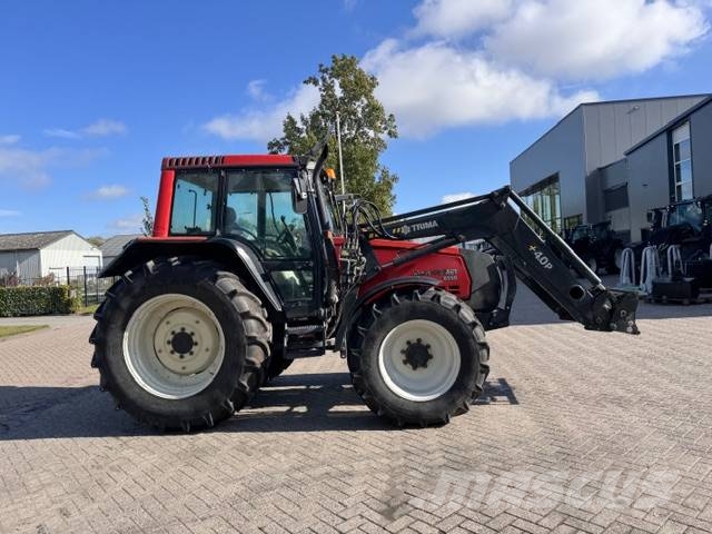 Valtra Valmet 6550 hitech met voorlader 拖拉机/农用车