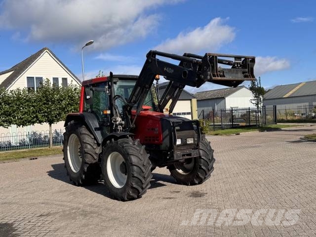 Valtra Valmet 6550 hitech met voorlader 拖拉机/农用车
