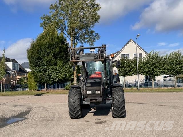 Valtra Valmet 6550 hitech met voorlader 拖拉机/农用车