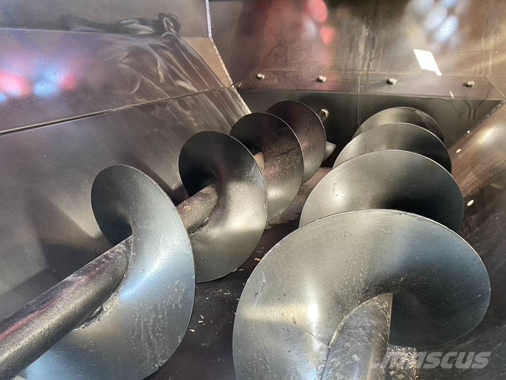 Bizon B-1030 bale processor trioliet faresin TMR kuhn Maisītāji dalītāji