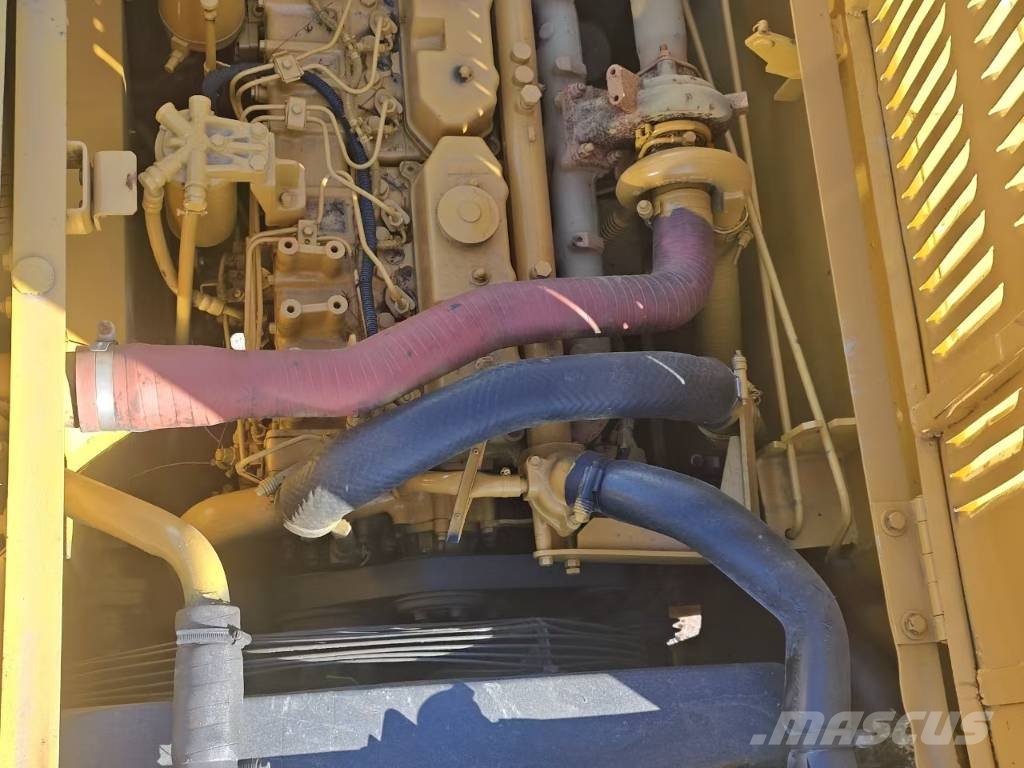 CAT 320 C L Lánctalpas kotrók