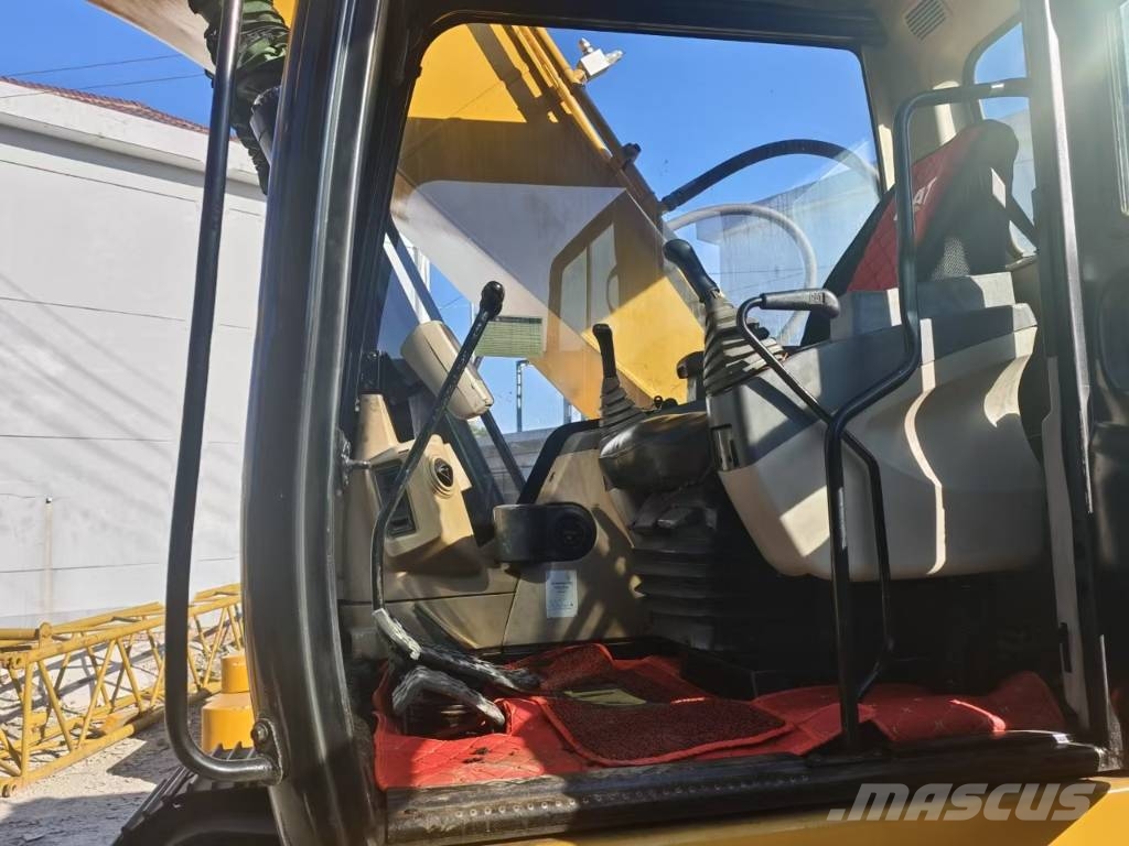 CAT 320 C L Lánctalpas kotrók