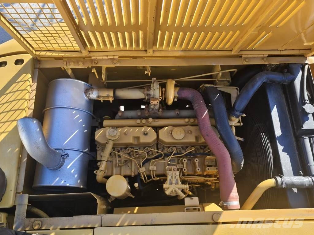 CAT 320 C L Lánctalpas kotrók