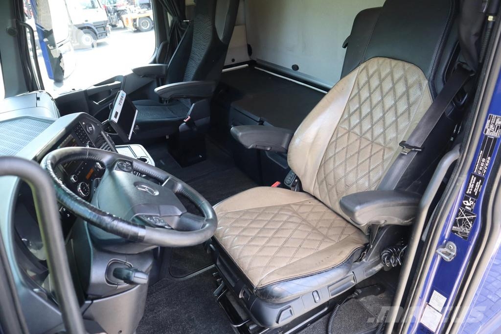 Mercedes-Benz Arocs 3658 | 8X4 | RETARDER | ASPHALT | EURO 6 Camion benne