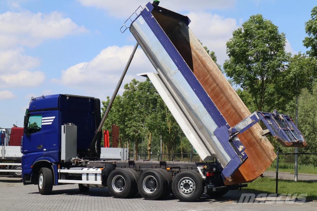 Mercedes-Benz Arocs 3658 | 8X4 | RETARDER | ASPHALT | EURO 6 Camion benne