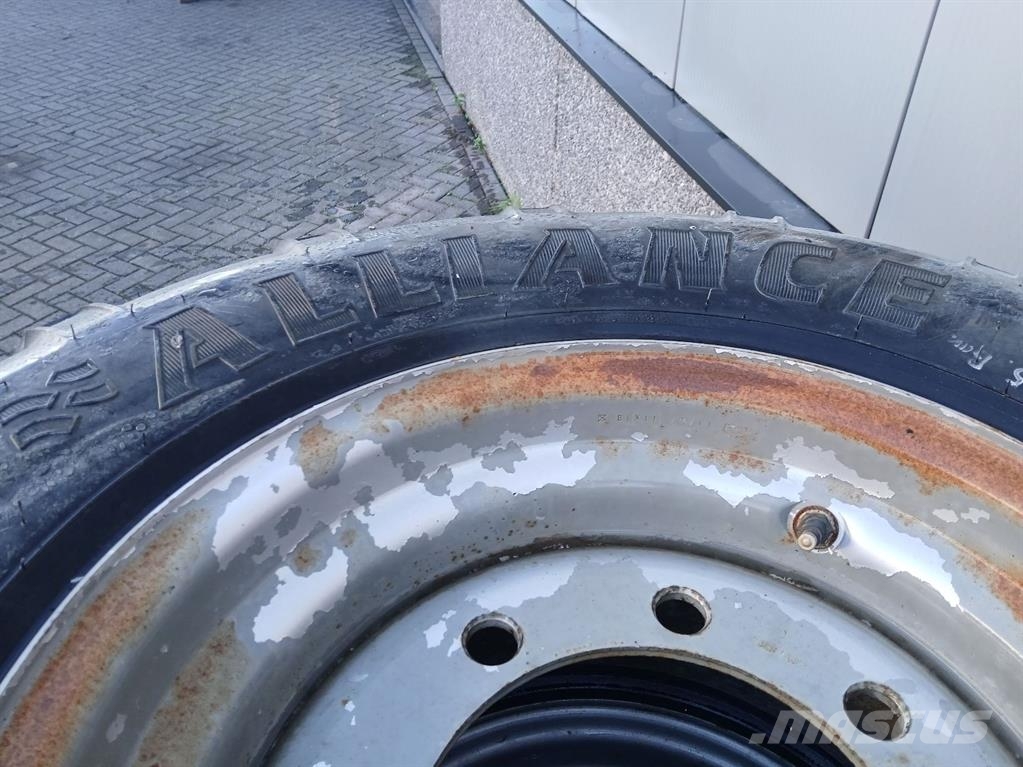 Alliance 15.5/55-R18 (385/55R18) - Tire/Reifen/Band Tyres, wheels and rims