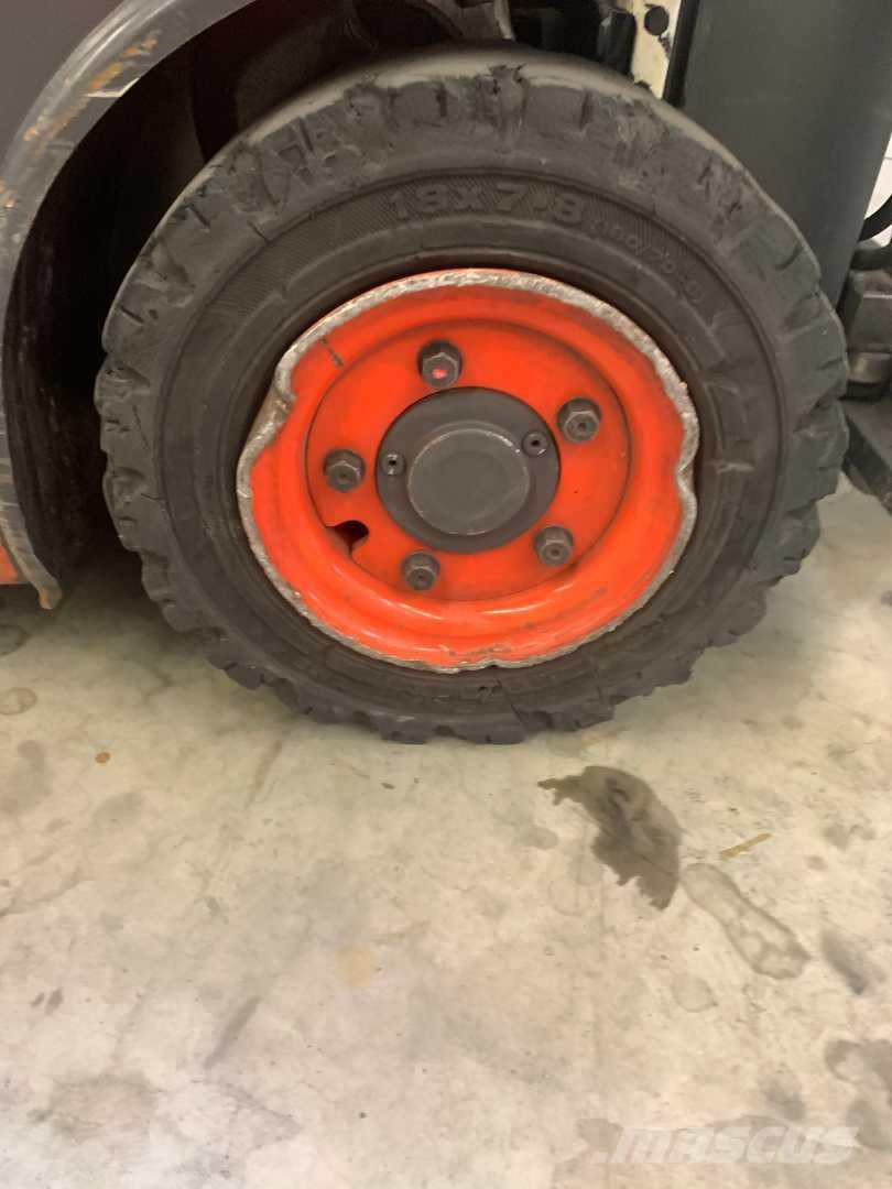 Linde E16H Electric forklifts