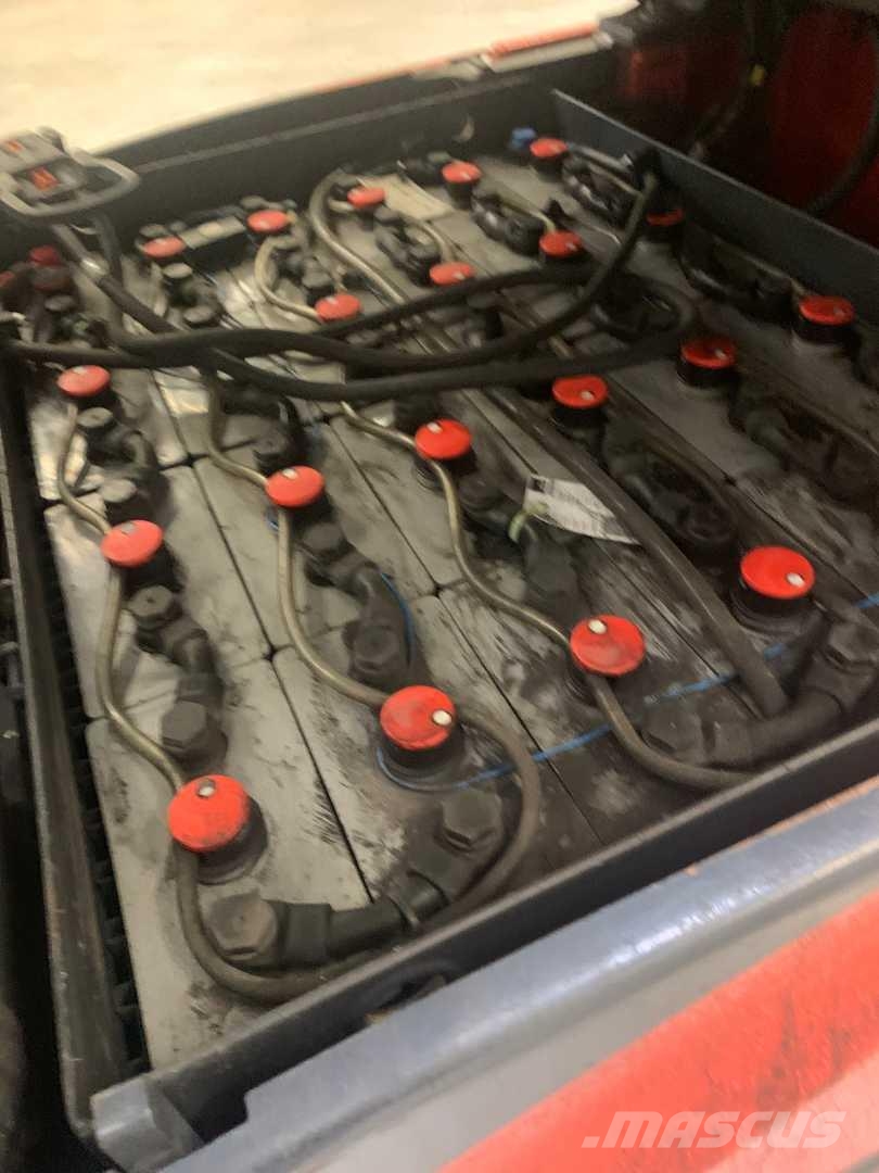 Linde E16H Electric forklifts