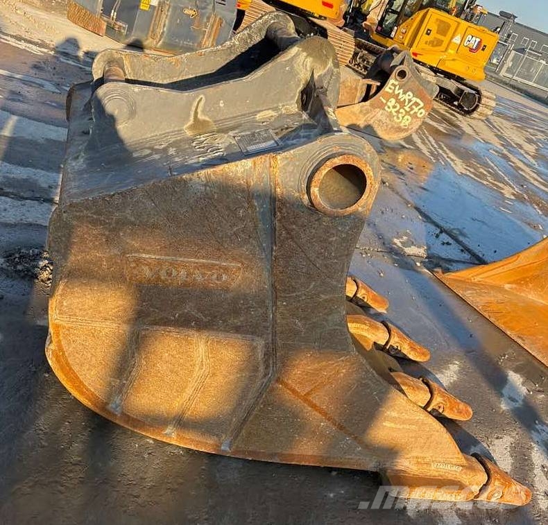 Volvo EC 250 EL Kāpurķēžu ekskavatori
