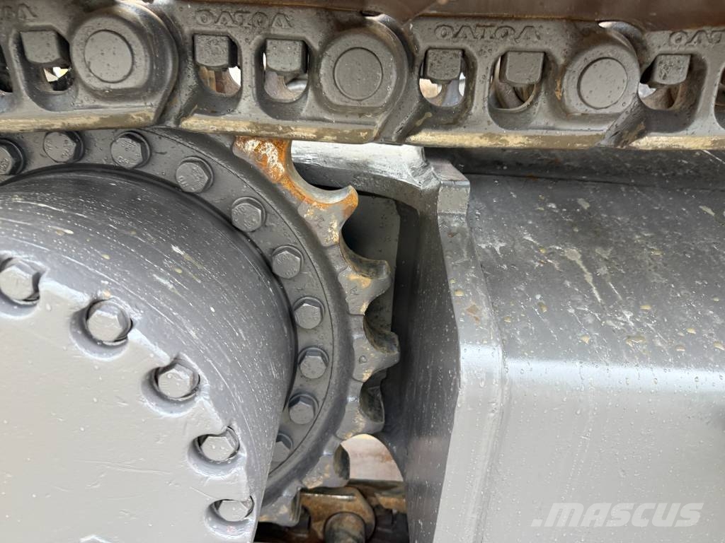 Volvo EC 250 EL Kāpurķēžu ekskavatori
