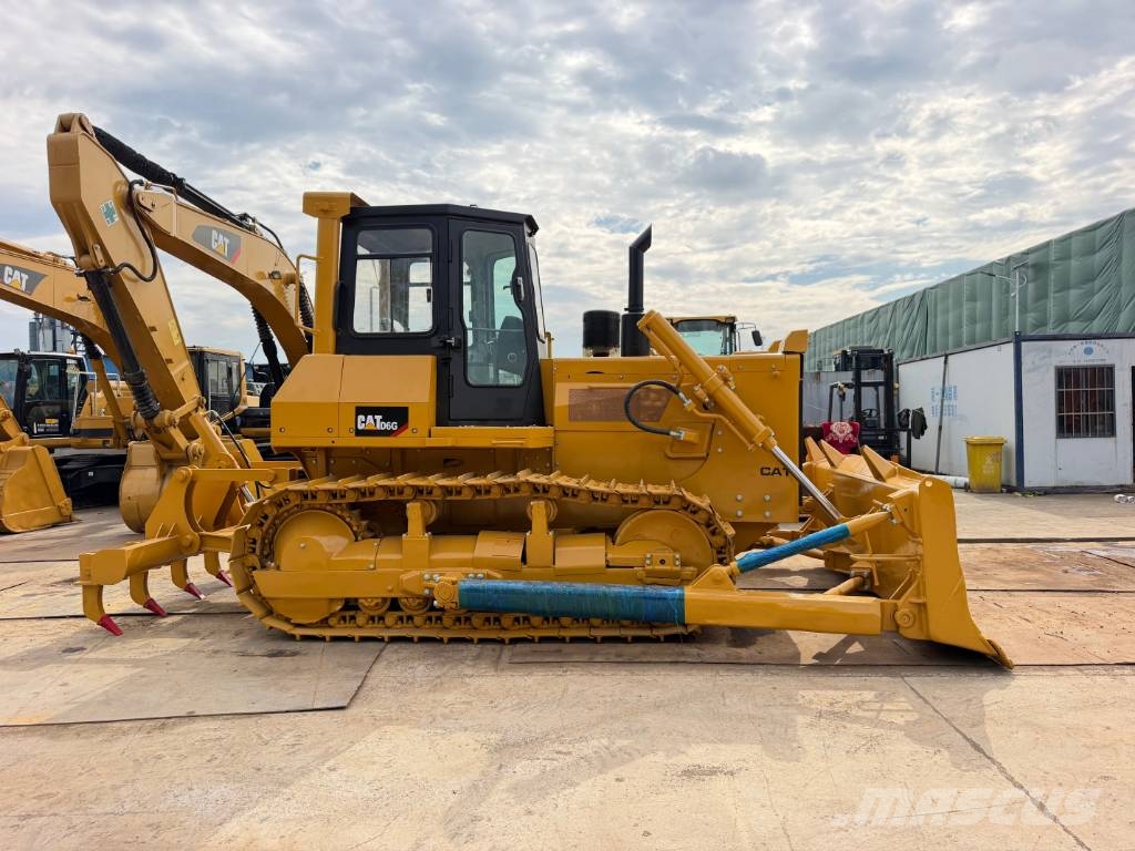 CAT D6G بلدوزرات مجنزرة