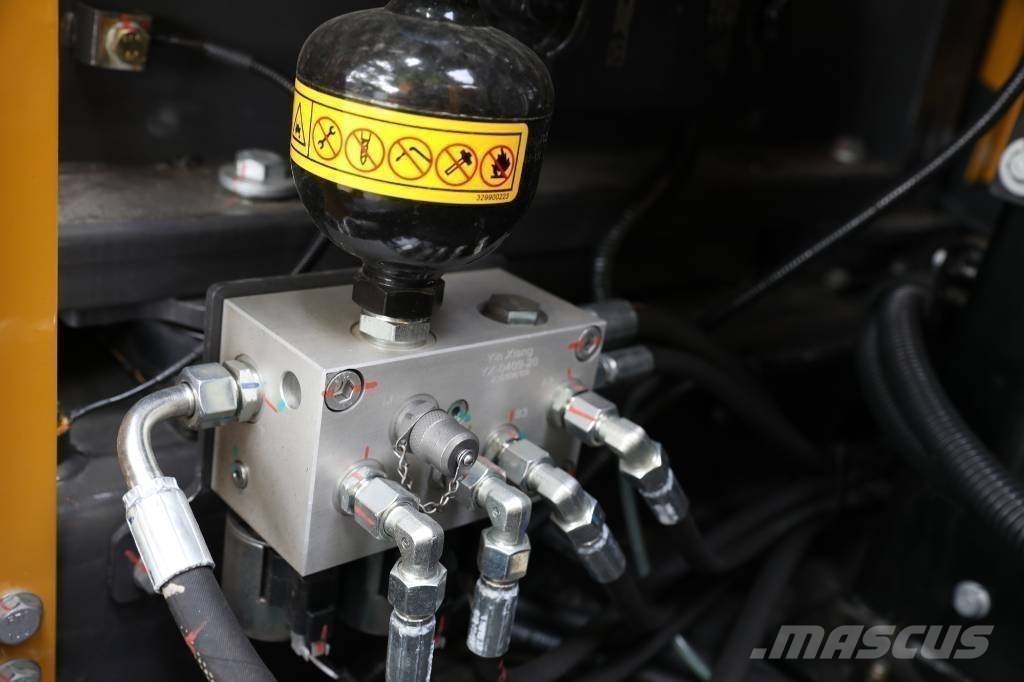 XCMG XE135GA Верижен екскаватор
