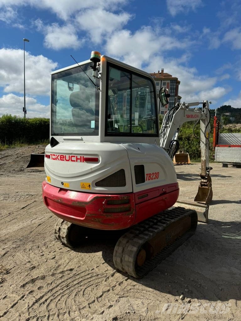 Takeuchi TB 230 Miniescavadeiras < 7t (Mini escavadeiras)