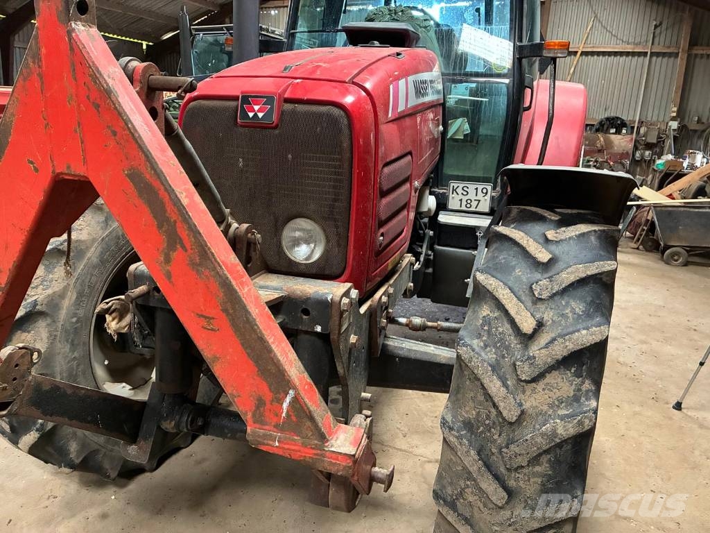 Massey Ferguson 5470 トラクター