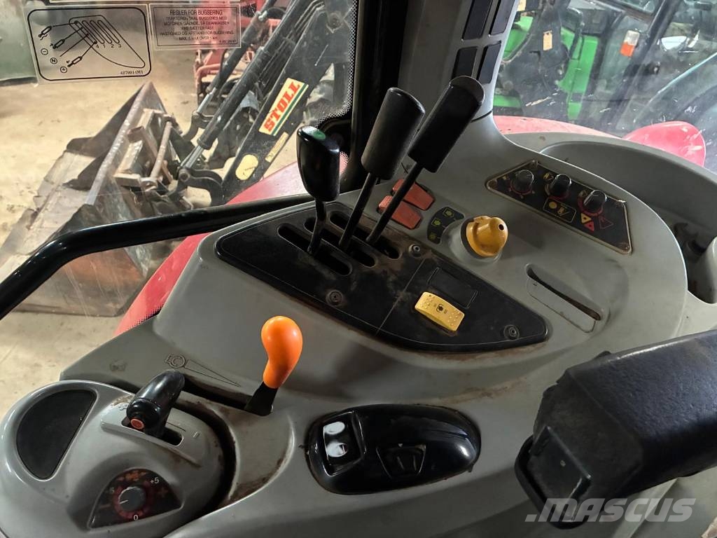 Massey Ferguson 5470 トラクター