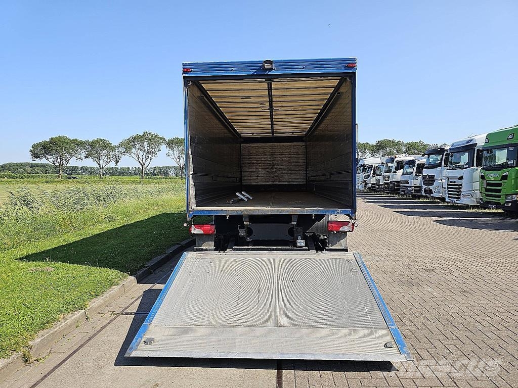 Scania P280 6X2*4 LIFT GETRÄNKE Camion cassonati