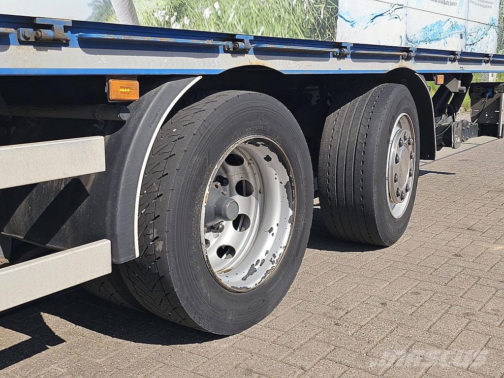 Scania P280 6X2*4 LIFT GETRÄNKE Camion cassonati