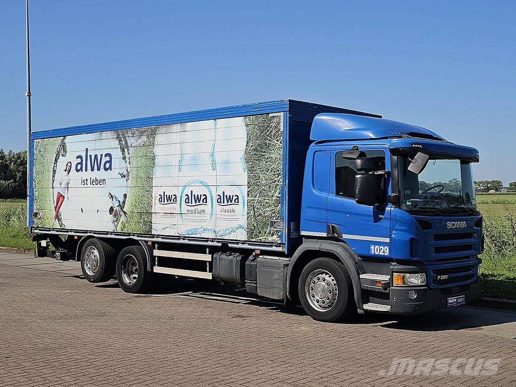 Scania P280 6X2*4 LIFT GETRÄNKE Camion cassonati