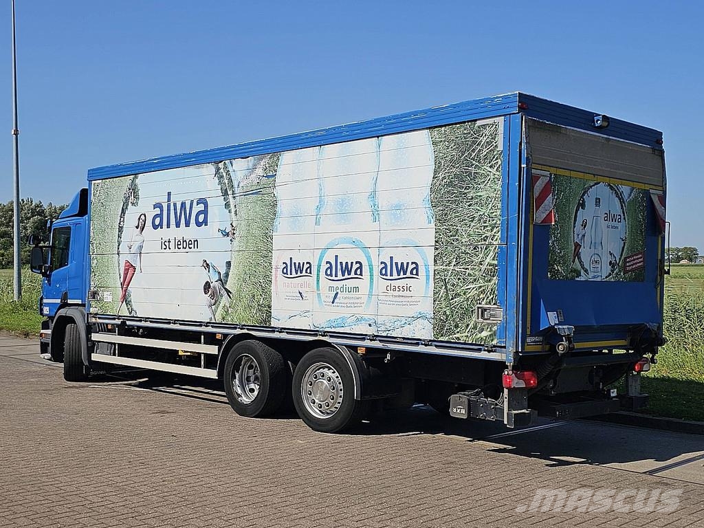 Scania P280 6X2*4 LIFT GETRÄNKE Camion cassonati