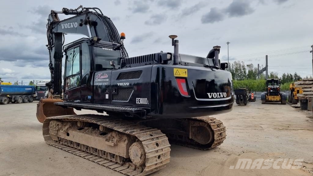 Volvo EC 300 D L Pásové rýpadlá