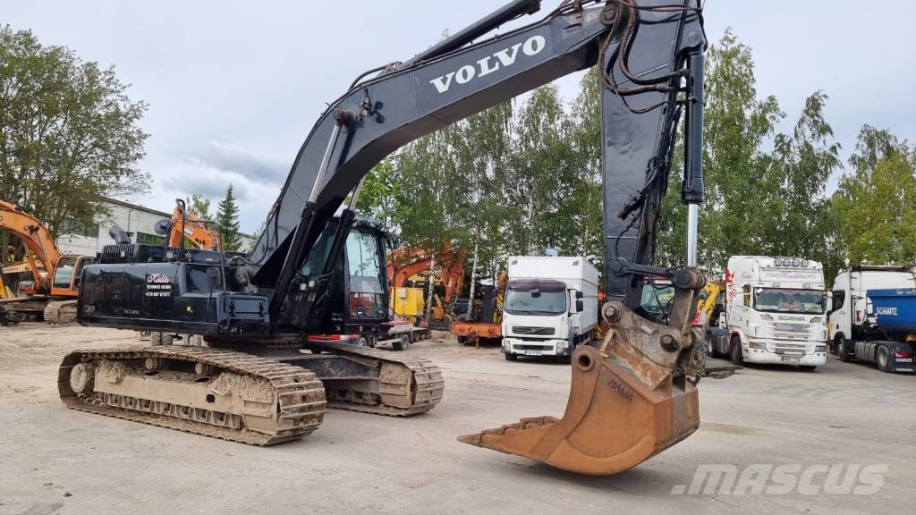 Volvo EC 300 D L Pásové rýpadlá