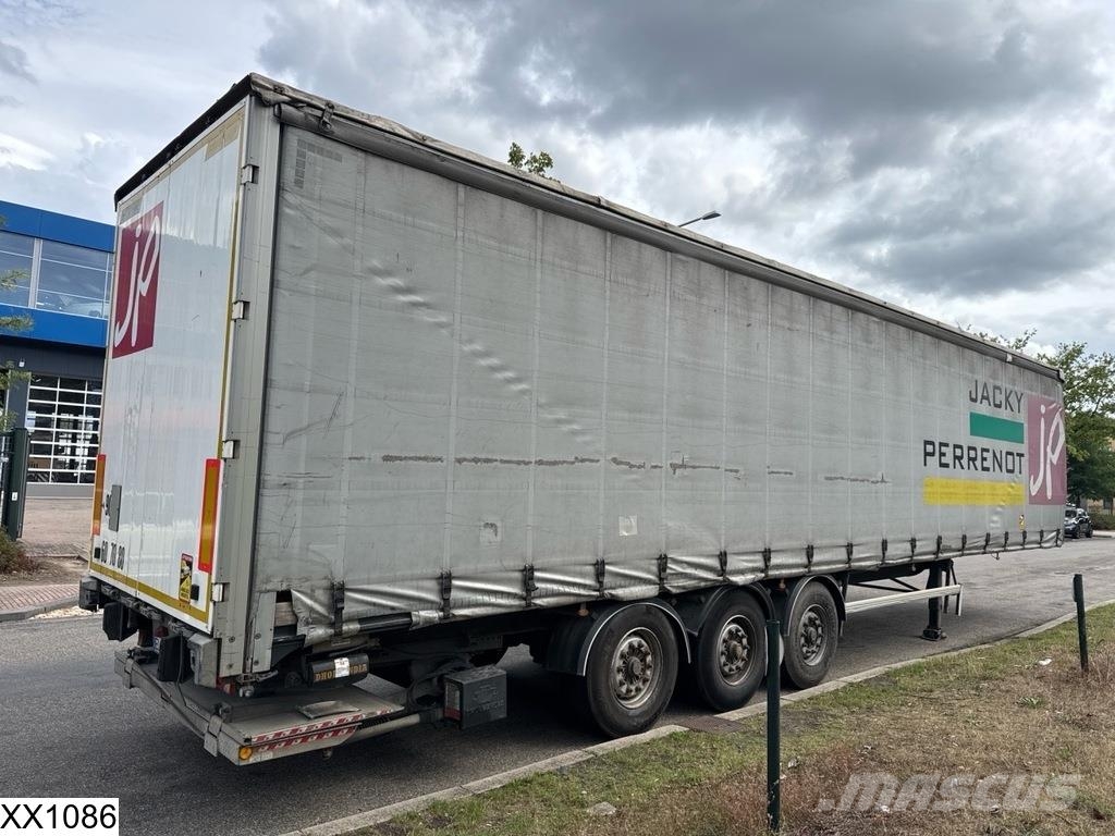 Fruehauf Tautliner Lift axle نصف مقطورات بباب جانبي
