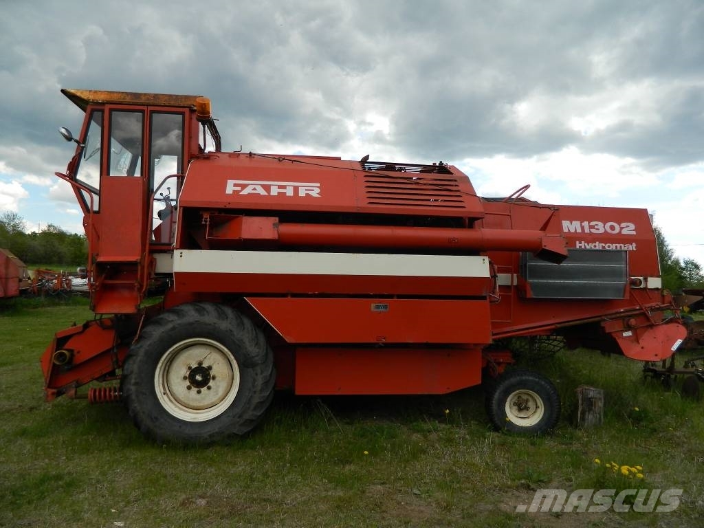 Deutz-Fahr 1302 Leikkuupuimurit