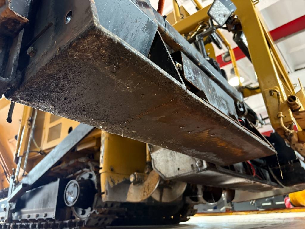CAT AP 255 E Asphalt pavers