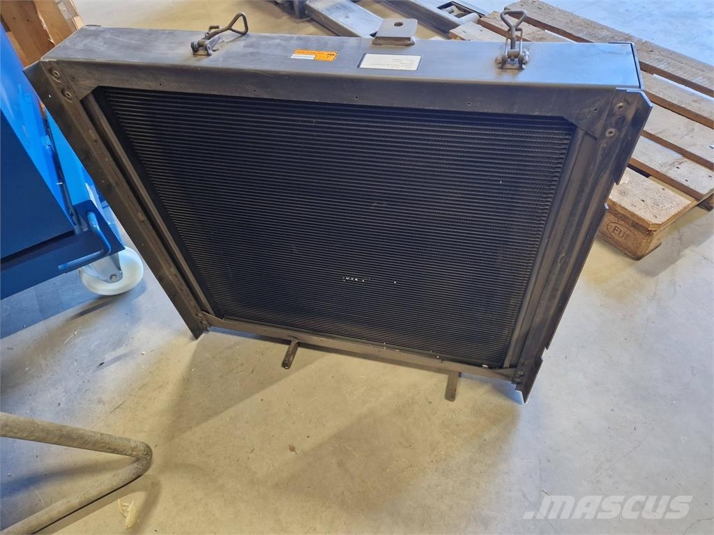 Timberjack / John Deere Radiator Ösa 250 , Super Eva , 818823 Motory