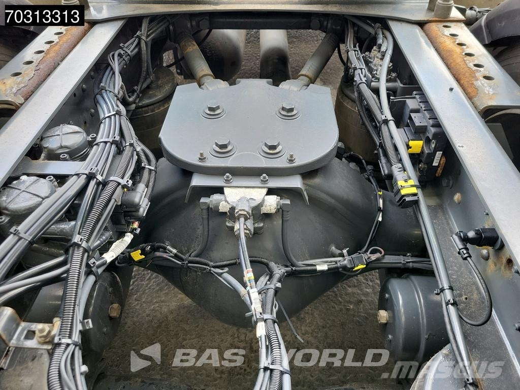 DAF XF 480 4X2 SC Mega 2xTanks وحدات الجر