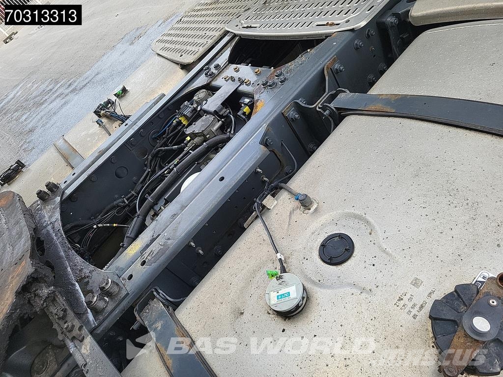 DAF XF 480 4X2 SC Mega 2xTanks وحدات الجر