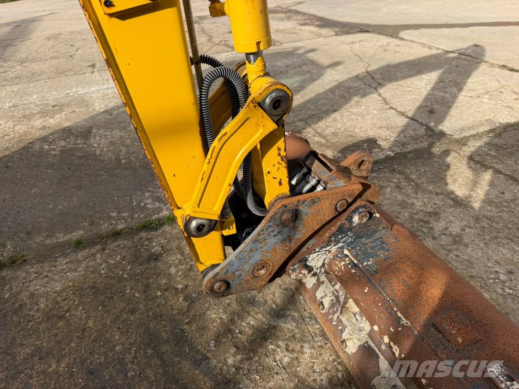 Komatsu PC 26 MR-3 حفارات صغيرة أقل من 7 طن (حفارات صغيرة)