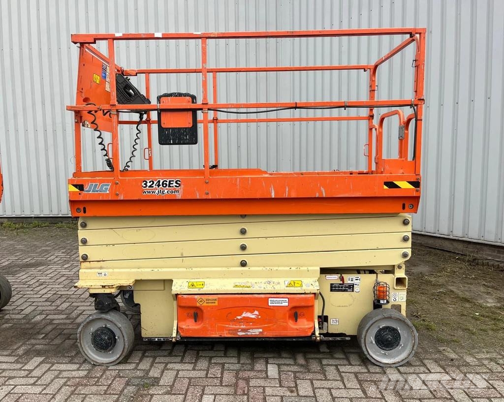 JLG 3246 ES Schaarhoogwerkers