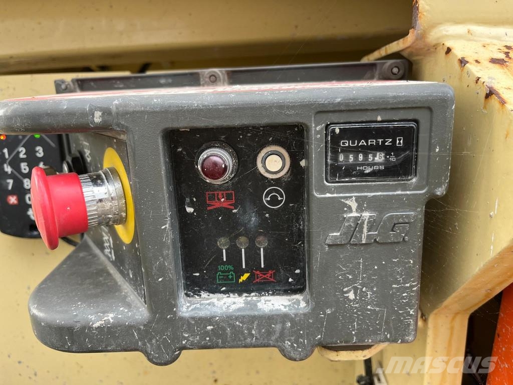 JLG 3246 ES Schaarhoogwerkers