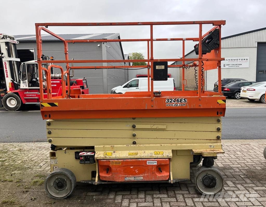JLG 3246 ES Schaarhoogwerkers