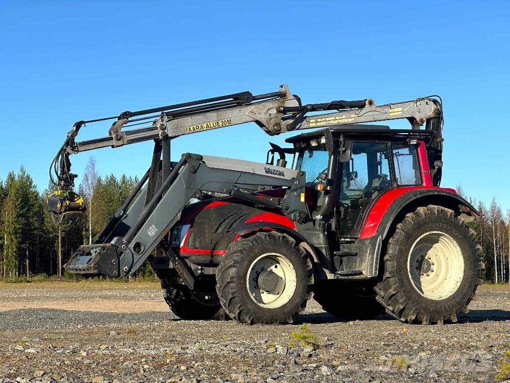 Valtra T 163 ED Traktorit