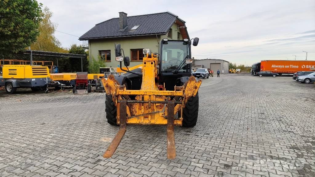 JCB 533-105 텔러 핸들러